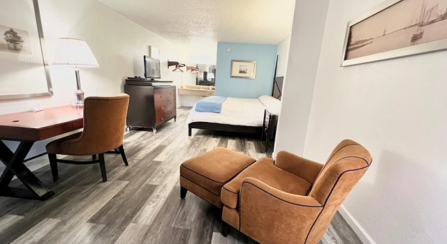 Номер Economy Bayou Inn & Suites