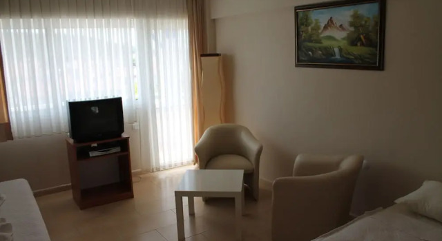 Семейный номер Standard с балконом Altinyaz Hotel