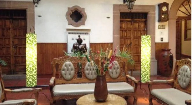 Hotel Los Escudos, Rezervovat Hotel Business hotely v Michoacan, 4* 5*