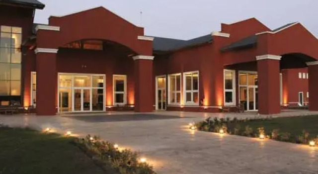 Трёхместный номер Standard Howard Johnson Resort & Convention Center Ezeiza