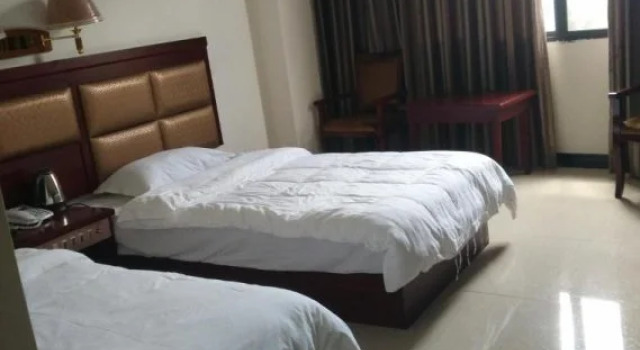 Longge Express Inn