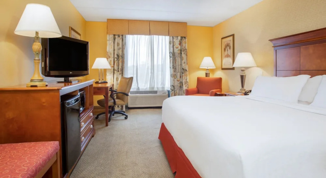 Двухместный номер Standard Holiday Inn Express & Suites Bloomington by IHG