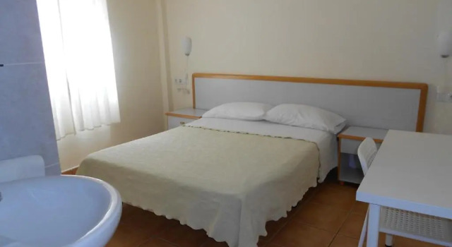Pensión Mova