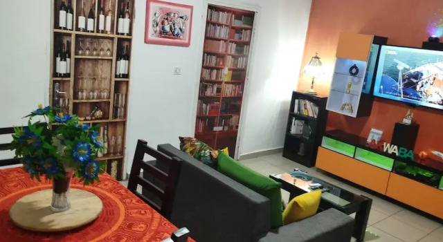 Agréable Appartement De 02 Pièces Meuble, Boek Appartement Abidjan Abidjan