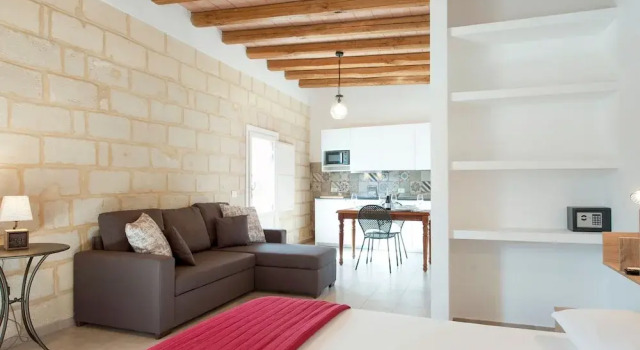 Historic Holiday Home in Favignana With Garden