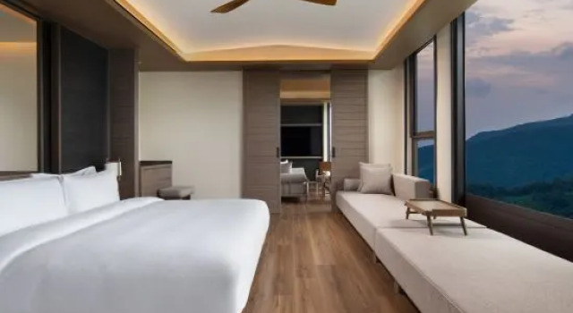 Люкс Deluxe Lianyungang Huaguo Shan ·Wuyunkong