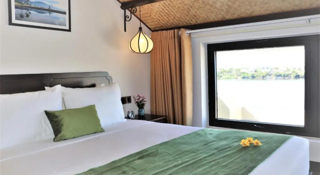 Номер Deluxe Мансарда с балконом и с видом на реку Roxana River Villa