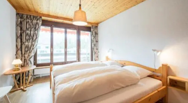 LAAX Homes - Val Signina 8-17, Book Hotel Laax 