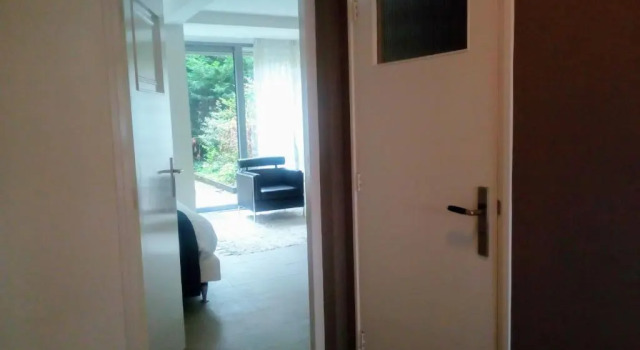 Номер Standard At number 6, B&B or bed only, 150 mtr from tram stop 20 min to centre