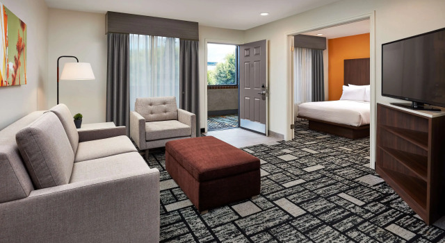 Четырёхместный люкс Best Western Plus Meridian Inn & Suites, Anaheim-Orange