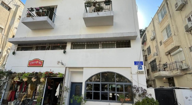 Adorable 2 bedrooms apt next to the beach