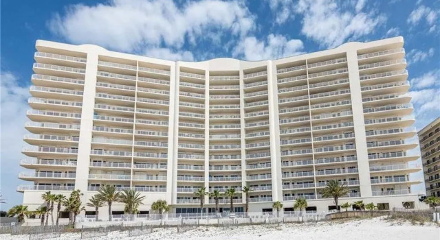 Admiral's Quarters 702 - 3 Br condo by RedAwning, Boek Appartement Orange Beach 