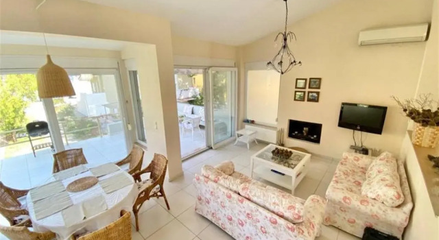 Helios Villa Sea Front - 3 bedrooms 7 guests