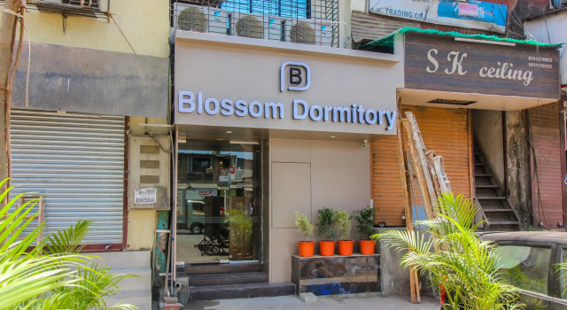 Blossom Dormitory - Hostel