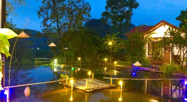 Бунгало Deluxe Hang Múa Village Homestay
