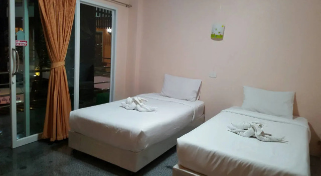 B and B Hotel