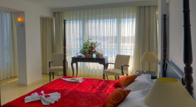Ada Beach Hotel, Varaa Hotelli Girne Northern Cyprus