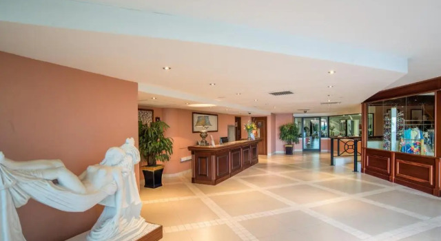Grand Hotel Excelsior, Buchen Sie Hotel Hotels in Floriana mit Parkplatz, Parkplätze