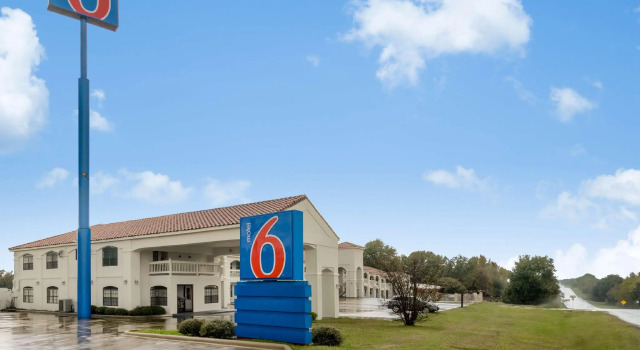 Motel 6 Canton, TX, Book Motel Hoteller i Canton med parkering, Parkering