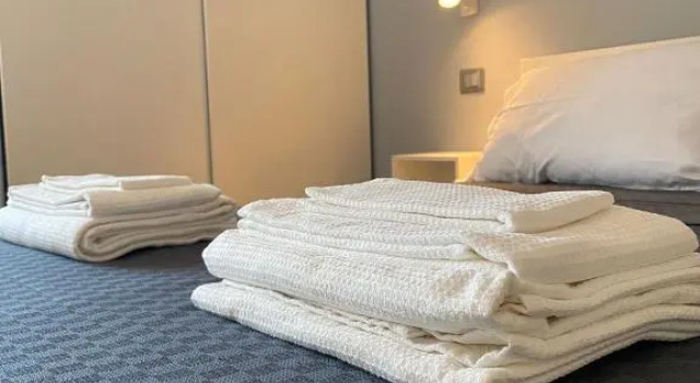 B&B 8 Marzo, Book Bed and Breakfast Hoteller i Belvedere Marittimo med parkering, Parkering
