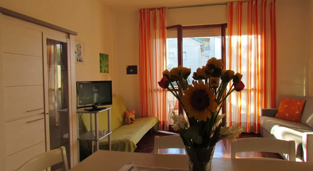 Bright Studio 200mt From the Beach, Prenota Appartamento Hotel a Veneto con parcheggio, Parcheggio