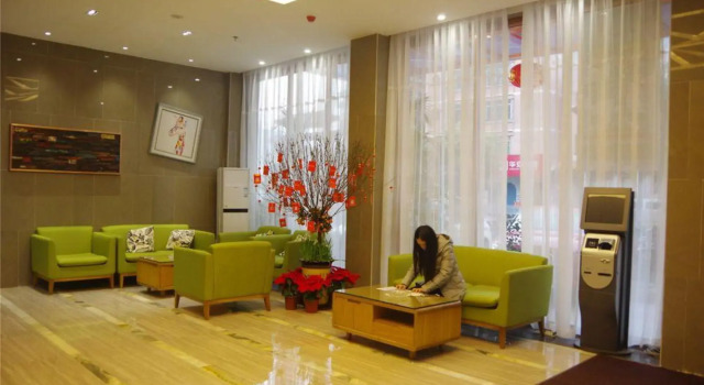 Young Trees Fashion Hotel, Boek Hotel Hotels in Guangdong met parkeren, Parkeren
