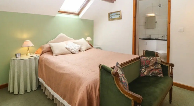 The Cottage at Ty Newydd, Book Feriehus Dwyran Anglesey