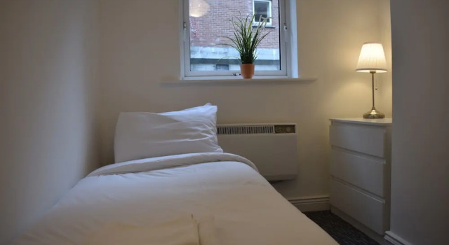5 Bedroom Townhouse Near Dublin City Centre, Забронировать Дом для отпуска Дублин Каунти Дублин, рядом с Музей пива Гиннесс