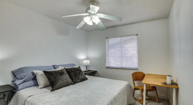 Апартаменты с 3 комнатами St Ann Townhome < 1 Mi to International Airport!