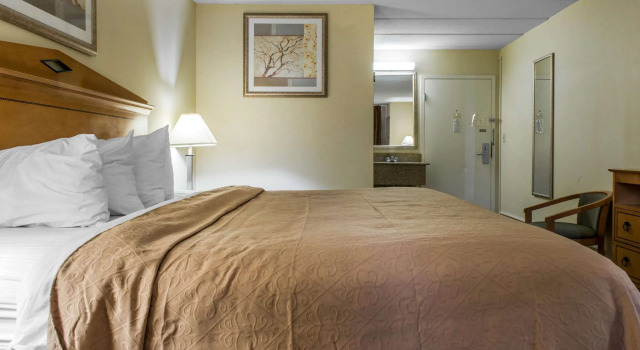 Двухместный номер Standard Quality Inn & Suites Fairview - Erie