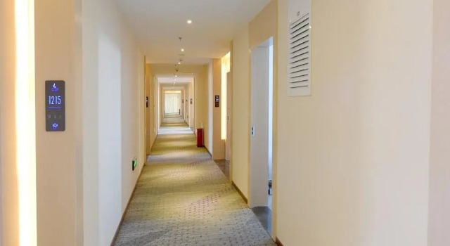 Lavande Hotel·Changchun Aviation University Fanrong Road Metro Station, Rezervovat Hotel Čchang-čchun 