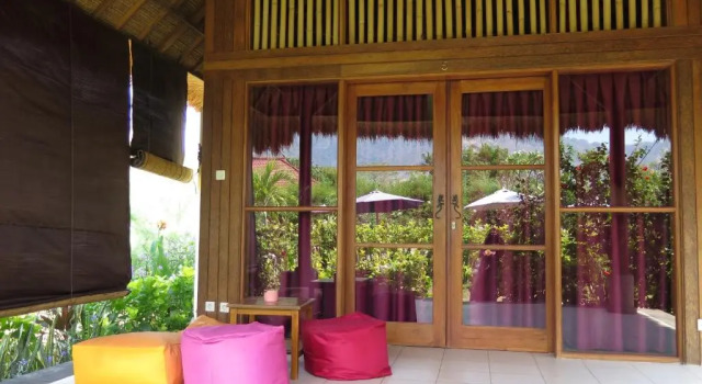 Вилла Sunia Loka Bungalows & Dive Center