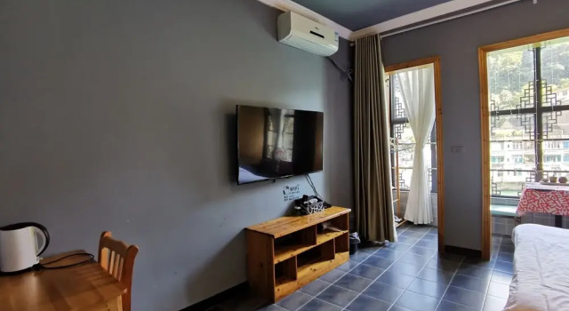 Zhenyuan Qiemanman Kezhan, Rezervați Hotel Zhenyuan Guizhou