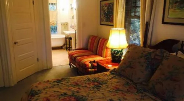Bed & Breakfast on Broadway, Забронировать Отель Capitol Hill Сиэтл, рядом с Kaiser Permanente Capitol Hill Campus