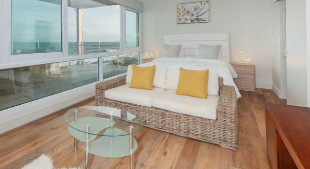 Апартаменты Luxury Пентхаус oceanfront Absolute Ocean Boutique Guesthouse