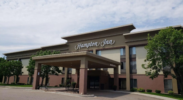 Кровать в общем номере Hampton Inn Eau Claire