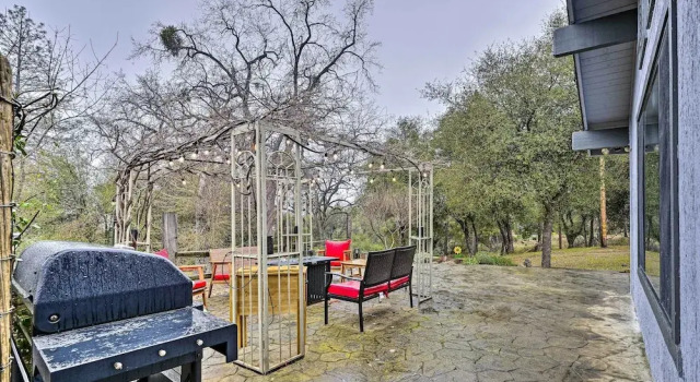 North Fork Vacation Rental: 28 Mi to Yosemite, Забронировать Дом для отпуска Виллы Национального парка Йосемити, Вилла
