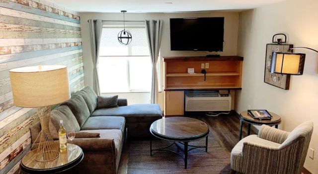Двухместный люкс Stratford Inn