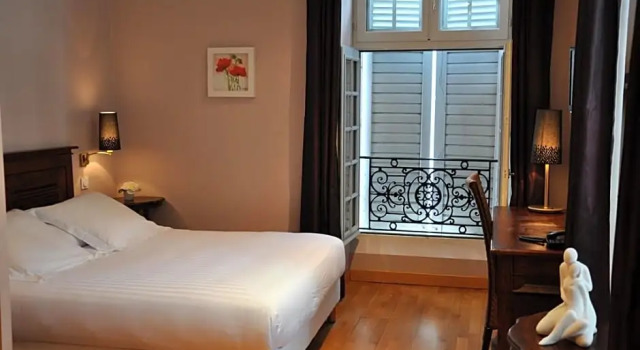 Номер Standard The Originals City, Hôtel La Reine Jeanne, Orthez (Inter-Hotel)
