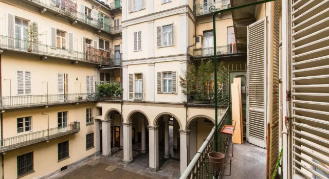 Porta Susa Central & Roomy Flat