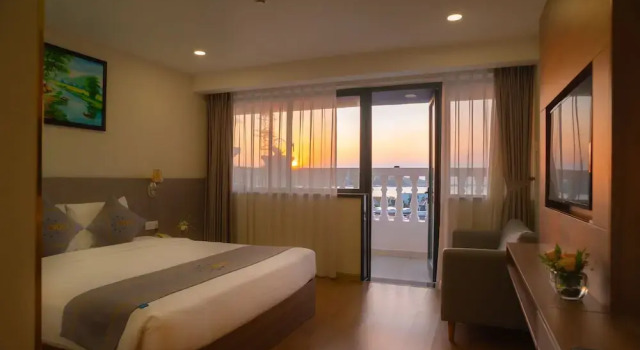 Двухместный номер Premier Deluxe с видом на море Orbit Hotel Nha Trang
