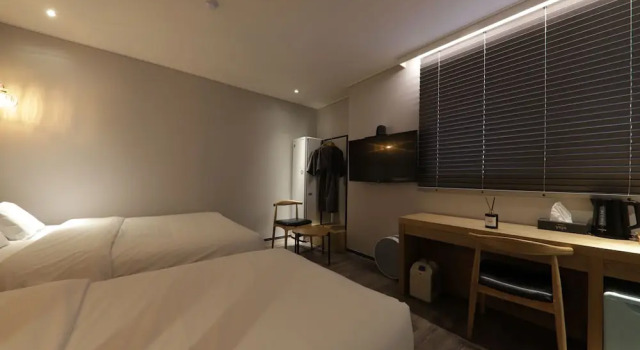 Двухместный номер Standard YAJA Hotel