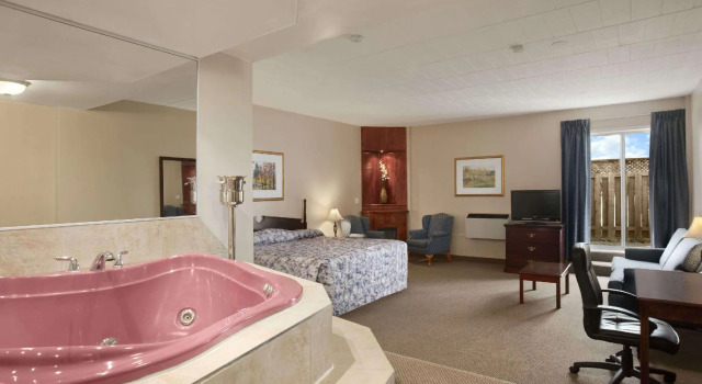 Двухместный люкс Travelodge by Wyndham Cambridge - Waterloo