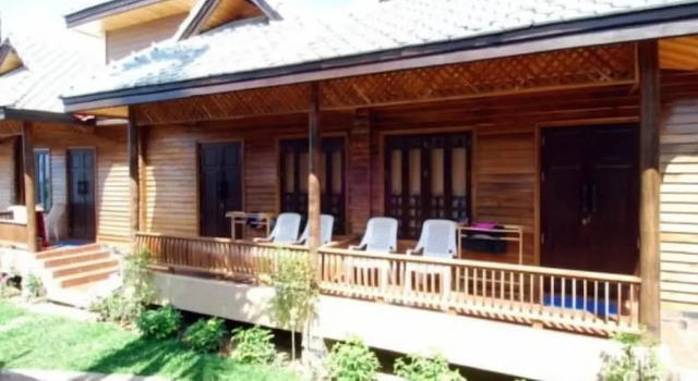 Номер Deluxe с балконом Baan Pakgasri Hideaway