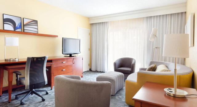 Двухместный люкс Courtyard by Marriott Fort Lauderdale City of Plantation
