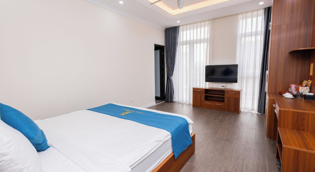 Двухместный номер Deluxe с балконом и с видом на город Khách sạn đẹp Hà Nội - Royal Louis Hotel