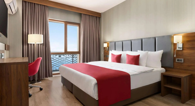 Двухместный номер Standard Ramada by Wyndham Van