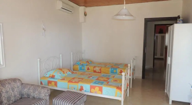 Mina's House, Book Apartment Nikiti 
