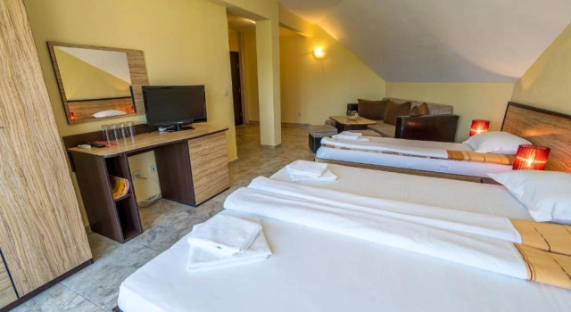 Hotel Luxor, Забронировать Отель Лозенец Район Приморско, рядом с Lozenets Bus Station