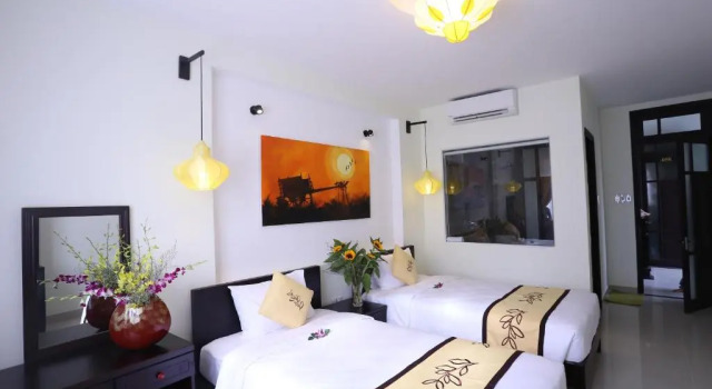 Кровать в общем номере Numa Villa Near Old Town Hoi An
